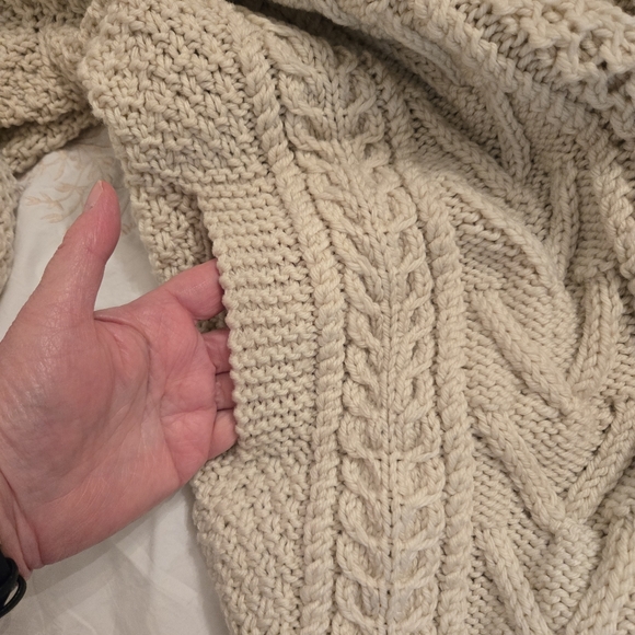 Vintage Hand-Knit Chunky Cable Knit Cream Long Cardigan - Picture 5 of 5